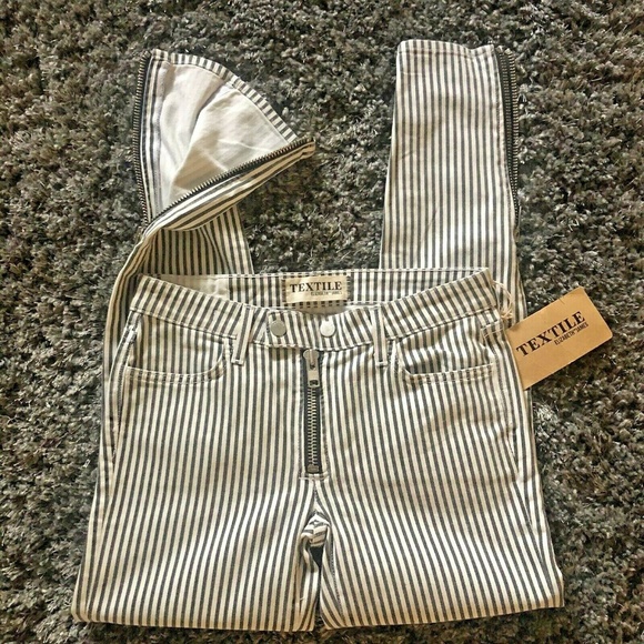 Elizabeth and James Denim - NWT Elizabeth and James Textile Cooper Jeans